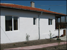 BG-92690 - Two houses with good size garden