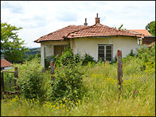 BG-52810 - Old house on a large plot with stunning mountain view